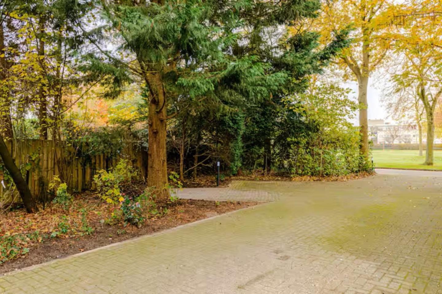 Bed&Breakfast De Haen - Privé-appartement van 60 m2 met tweepersoons bubbelbad - met Finse sauna - in westvleugel van luxe villa Oss Buitenkant foto